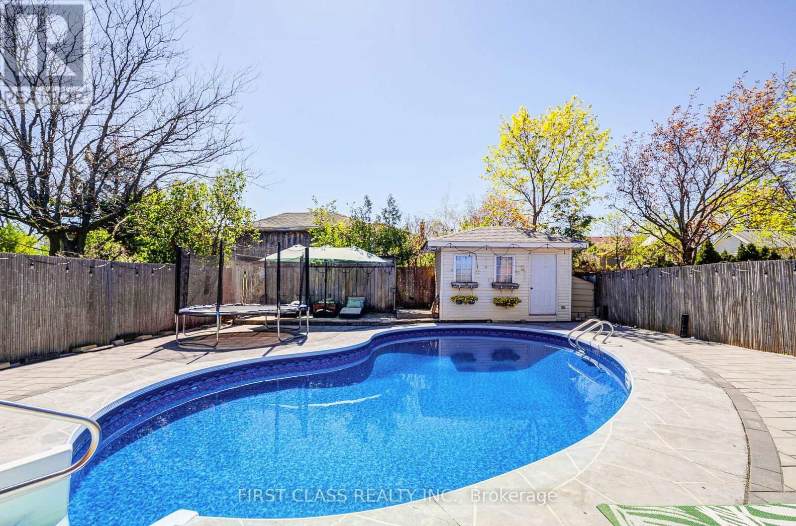 199 MILLER PARK AVENUE Image 1