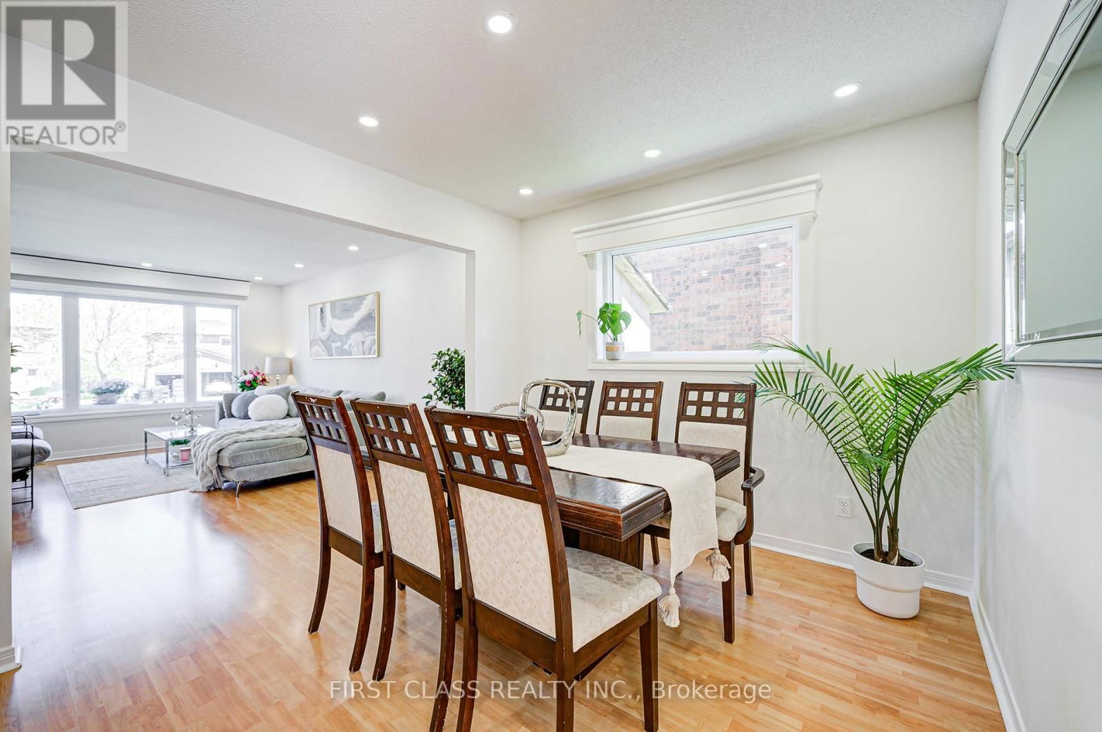 199 MILLER PARK AVENUE Image 19