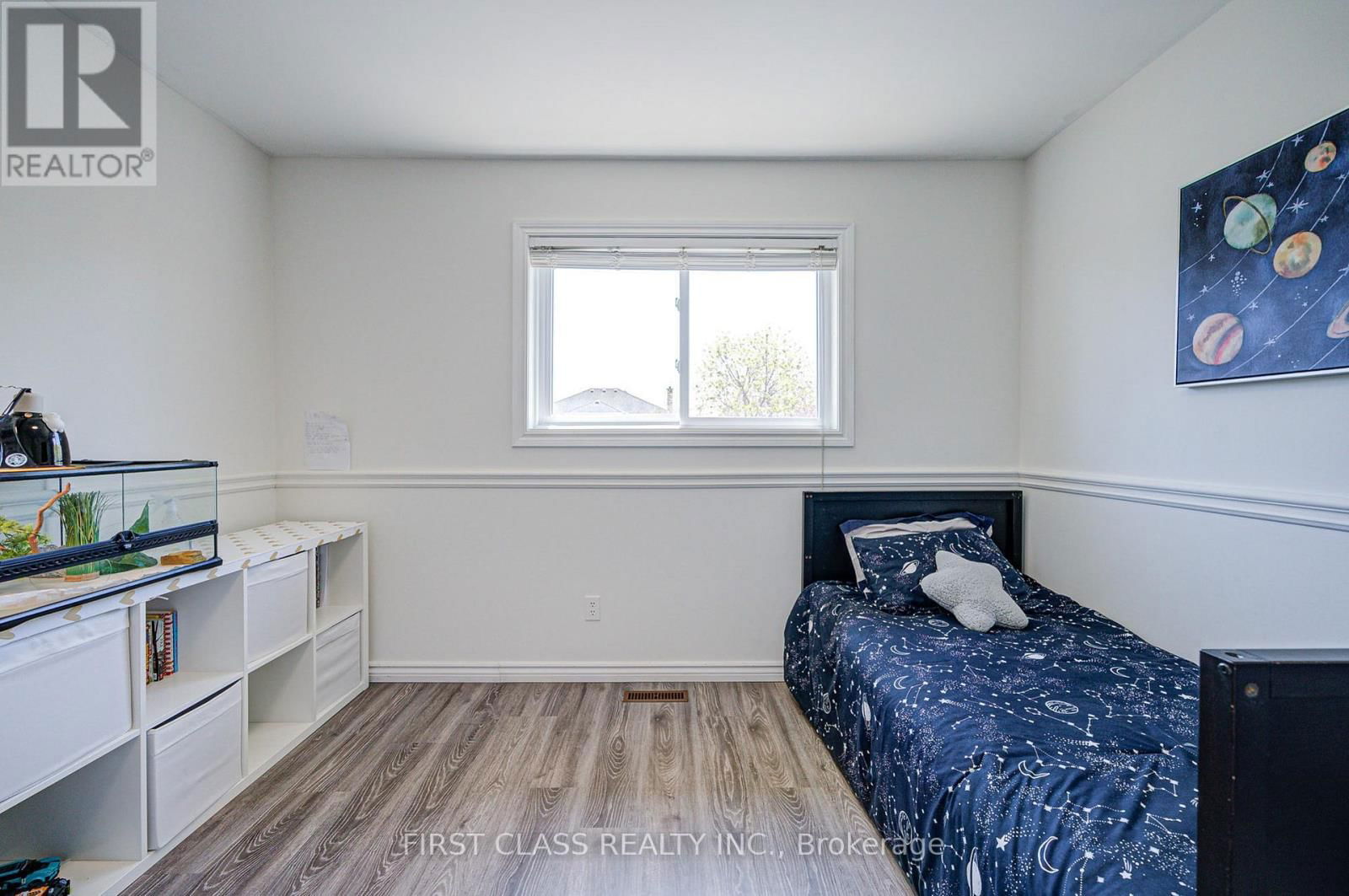 199 MILLER PARK AVENUE Image 30