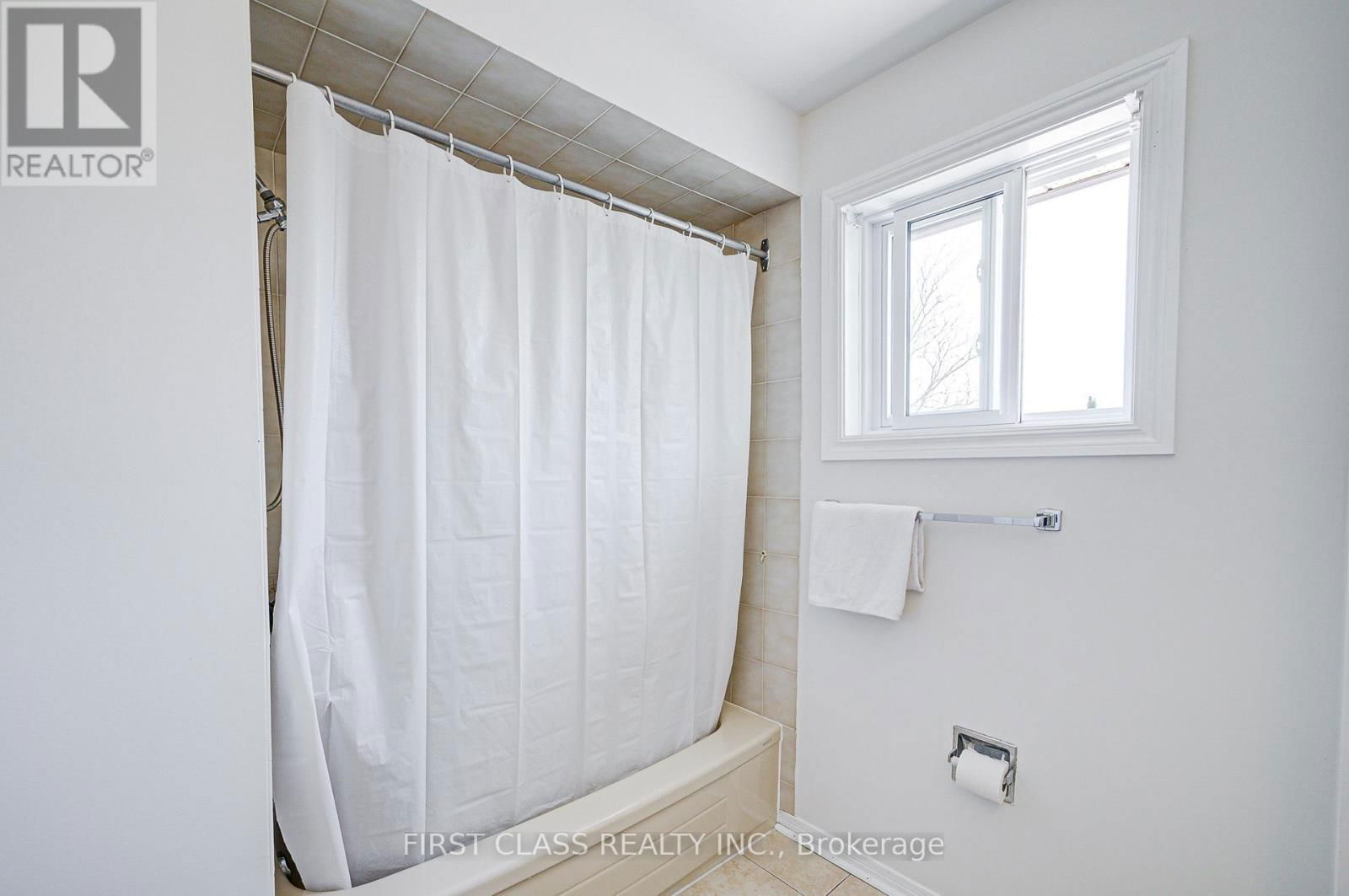 199 MILLER PARK AVENUE Image 31