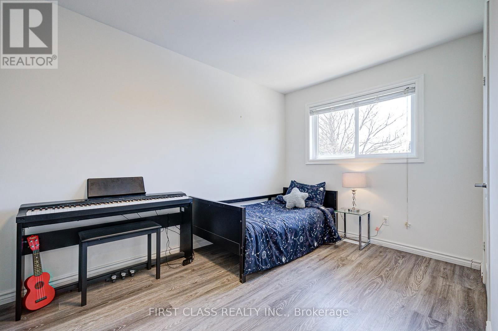 199 MILLER PARK AVENUE Image 32