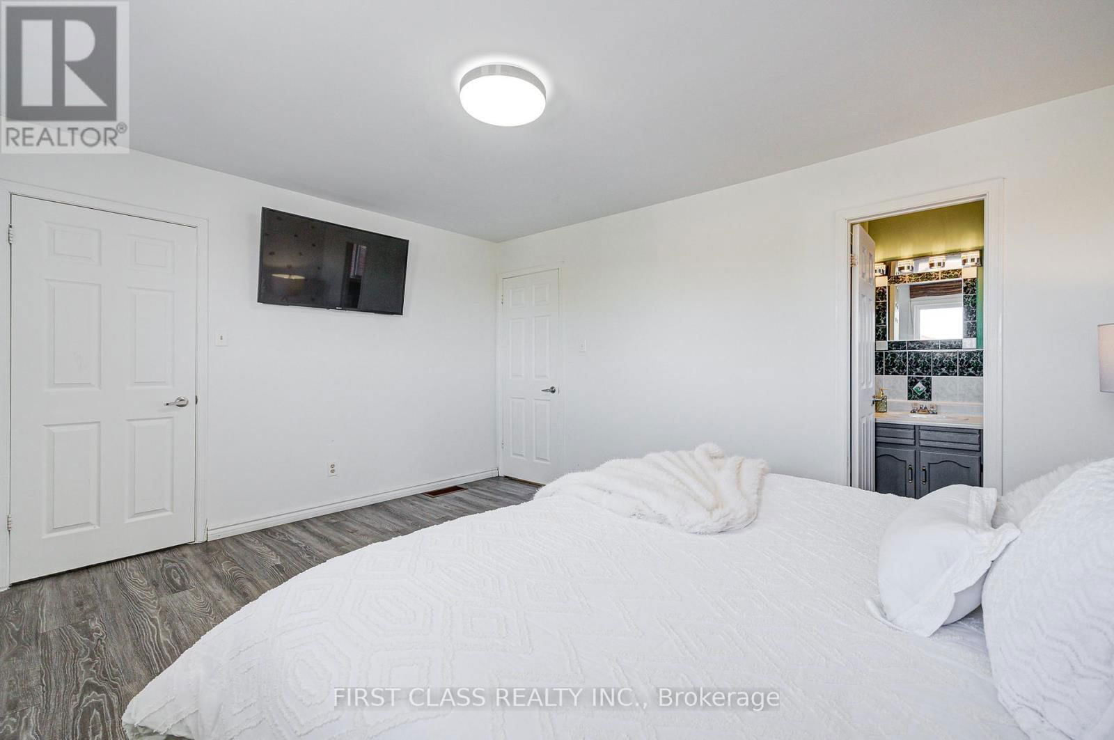199 MILLER PARK AVENUE Image 38