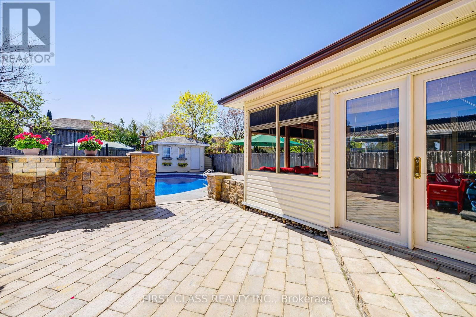 199 MILLER PARK AVENUE Image 49