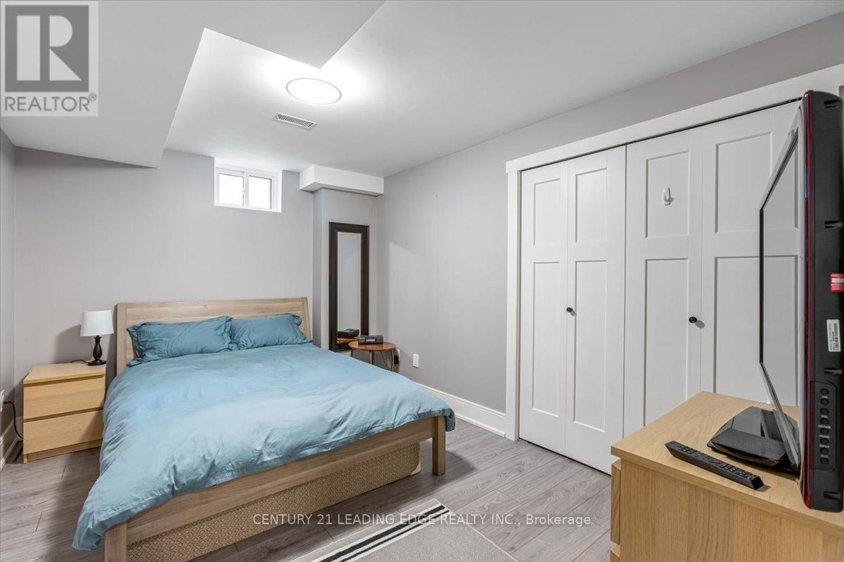 14 ALEXANDER HUNTER PLACE Image 22