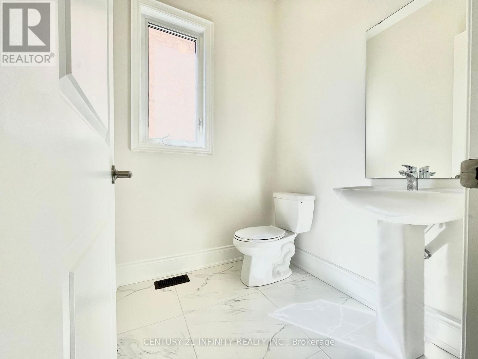 62 BUD LEGGETT CRESCENT Image 6