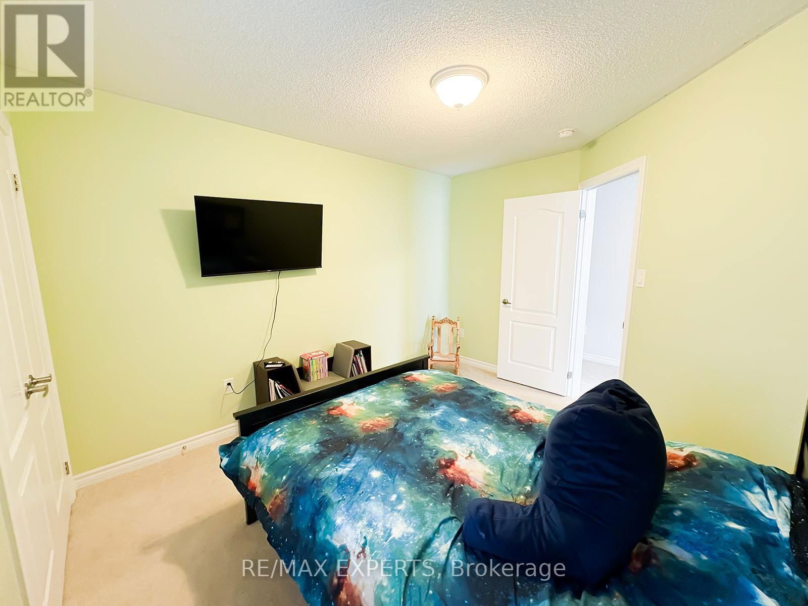 1345 BUTLER STREET Image 37
