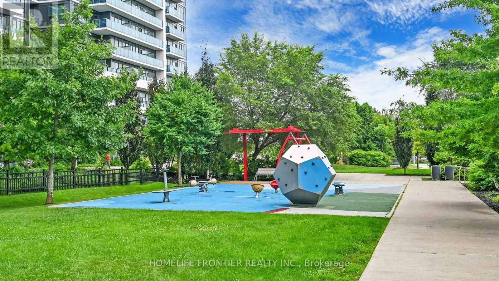 2528 - 7161 YONGE STREET Image 32