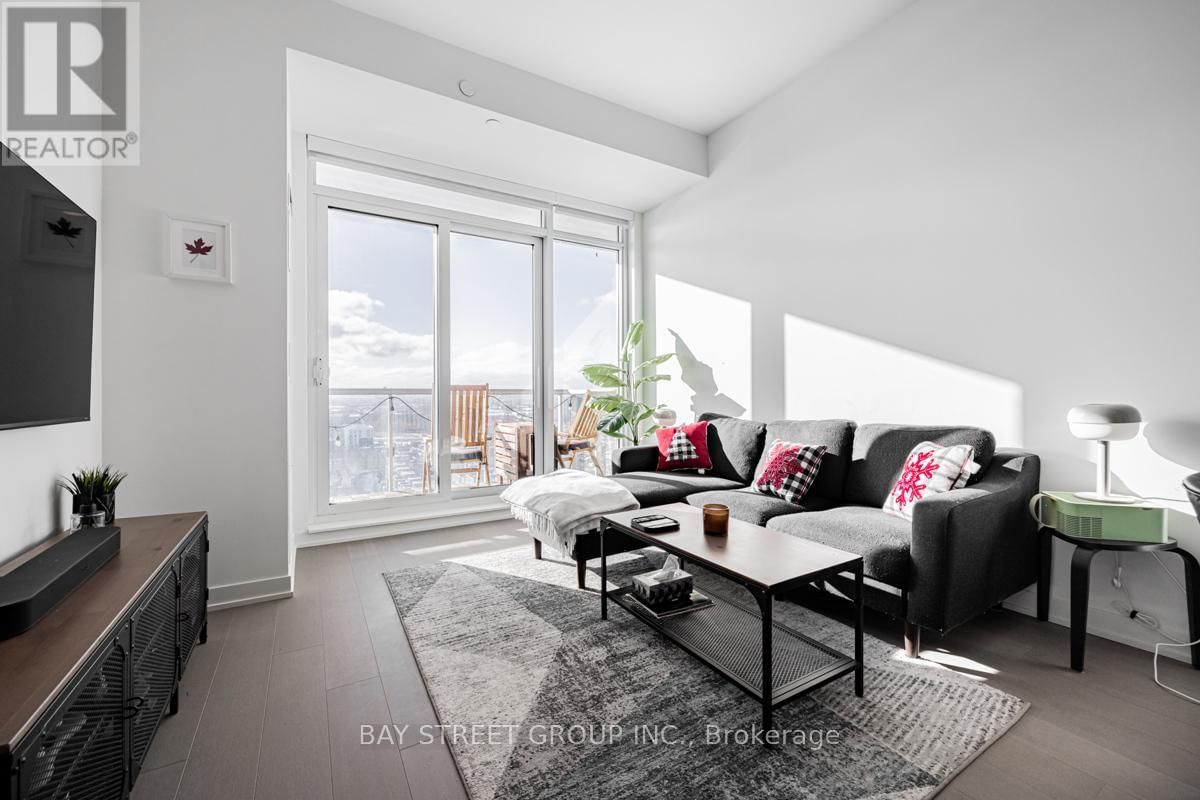 1808 - 8119 BIRCHMOUNT ROAD Image 11