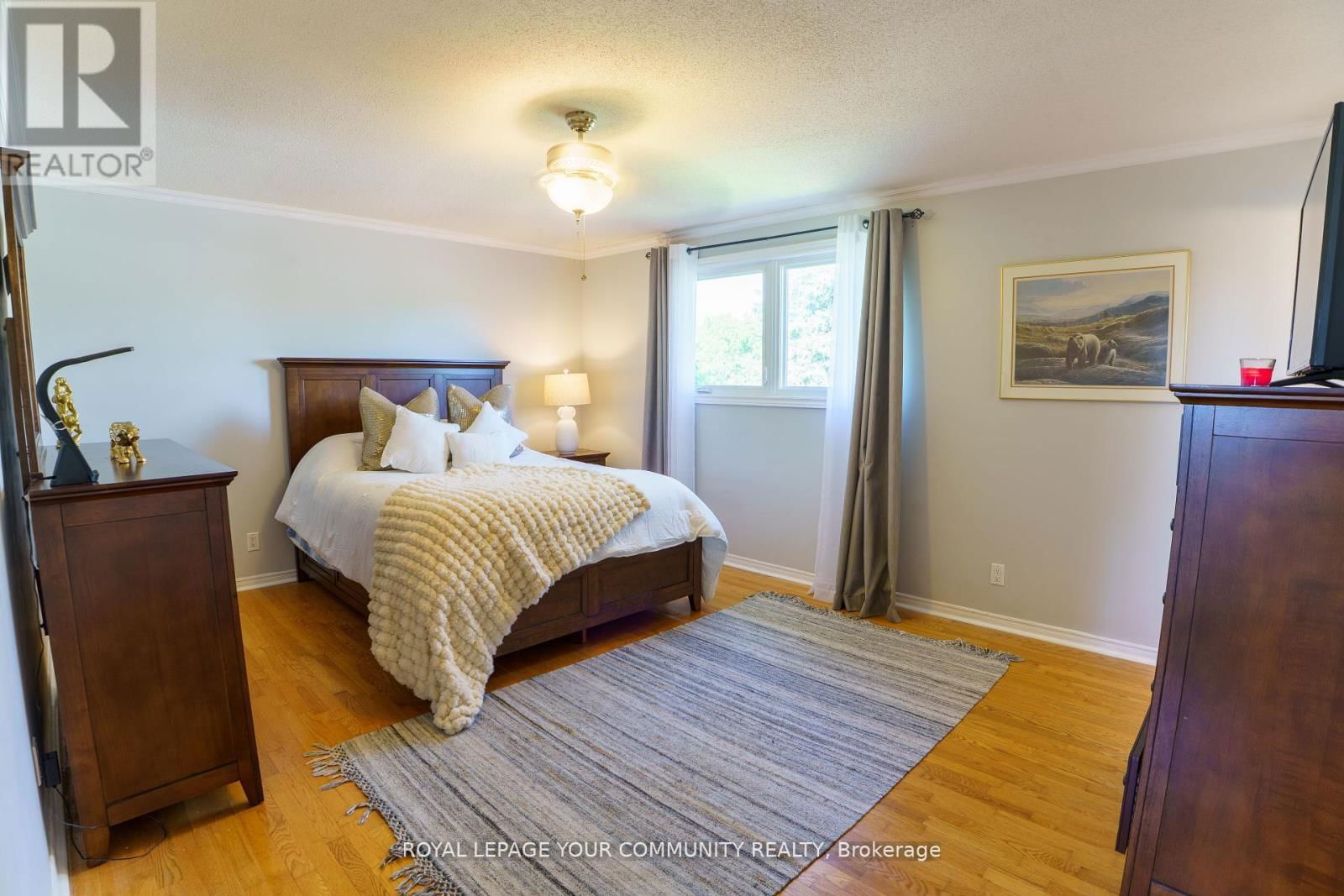 6 OAKMEADOW BOULEVARD Image 12