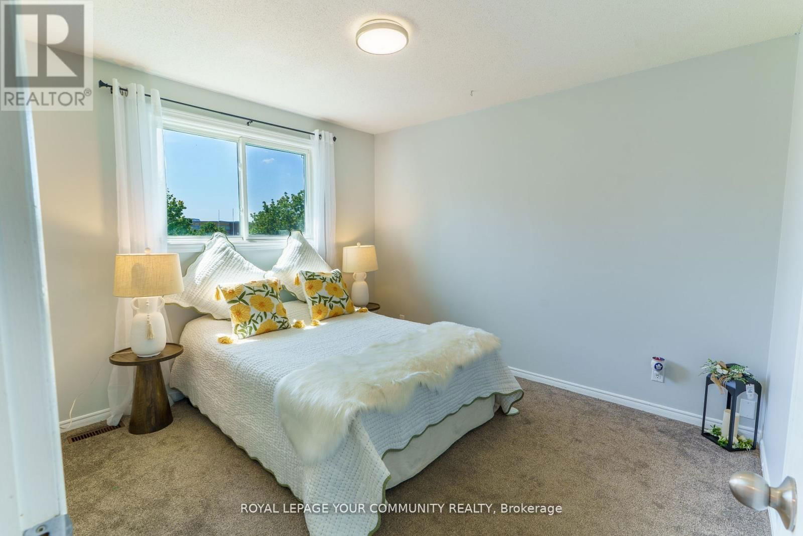 6 OAKMEADOW BOULEVARD Image 15