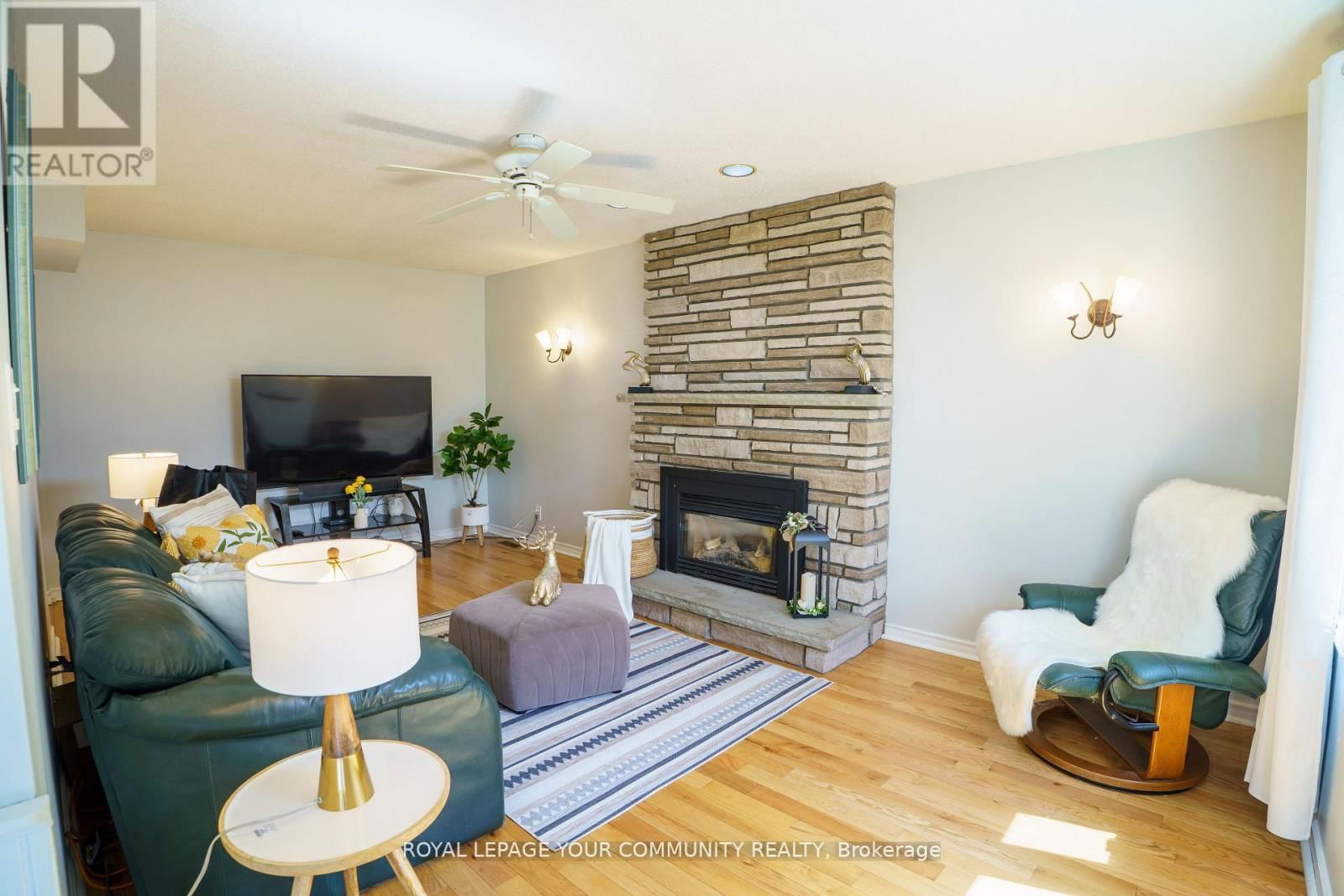 6 OAKMEADOW BOULEVARD Image 8