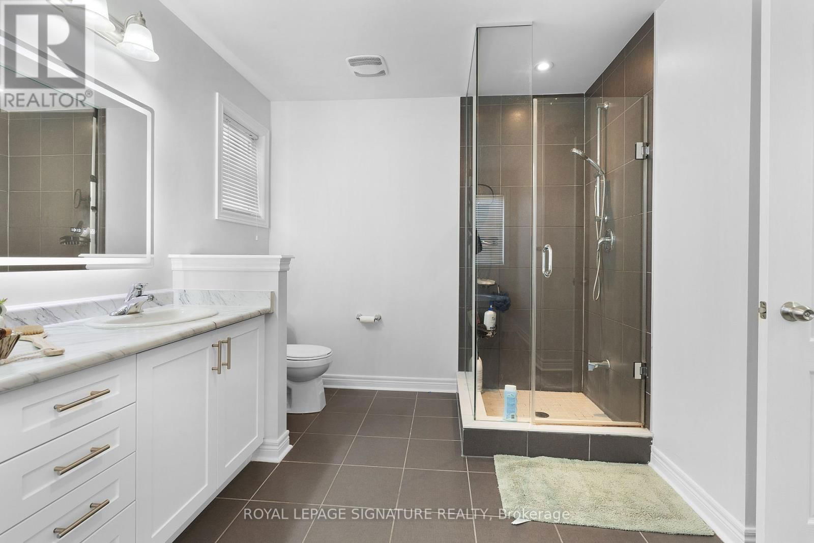 135 MCDONNELL CRESCENT Image 17