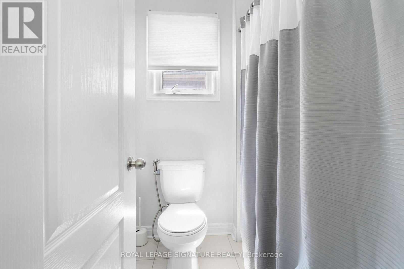 135 MCDONNELL CRESCENT Image 33