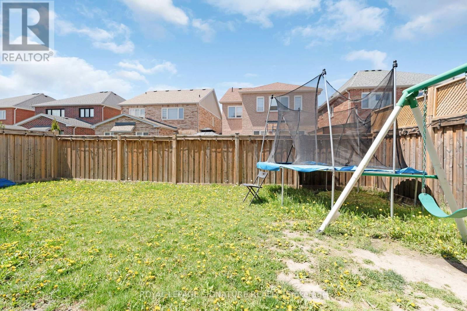 135 MCDONNELL CRESCENT Image 43