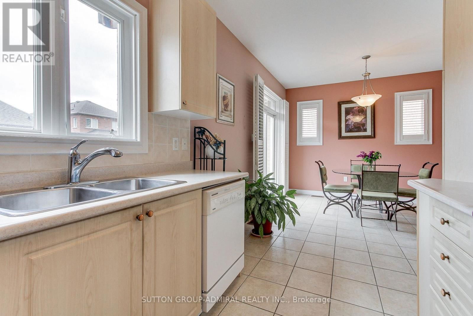 90 GUERY CRESCENT Image 11