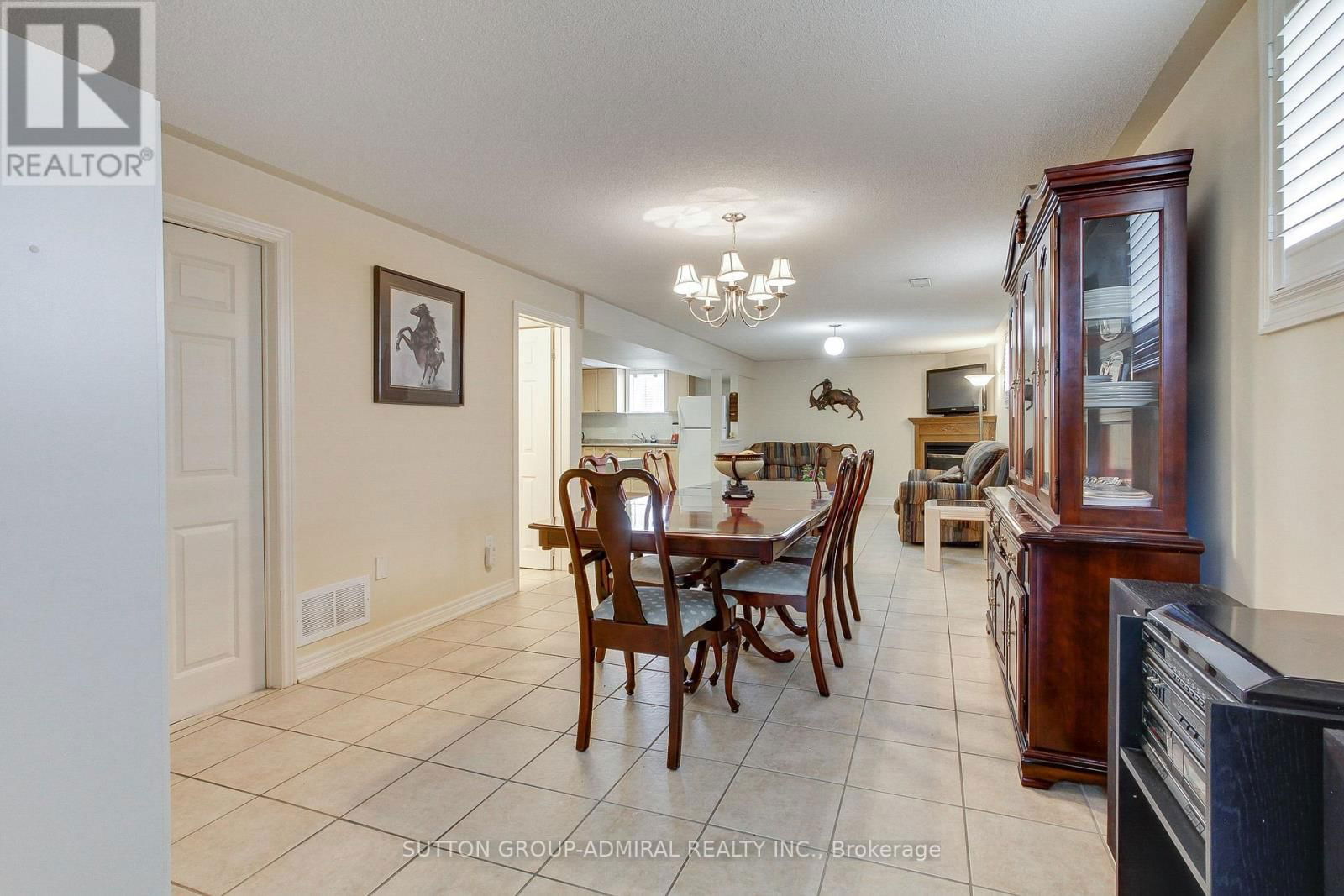 90 GUERY CRESCENT Image 22