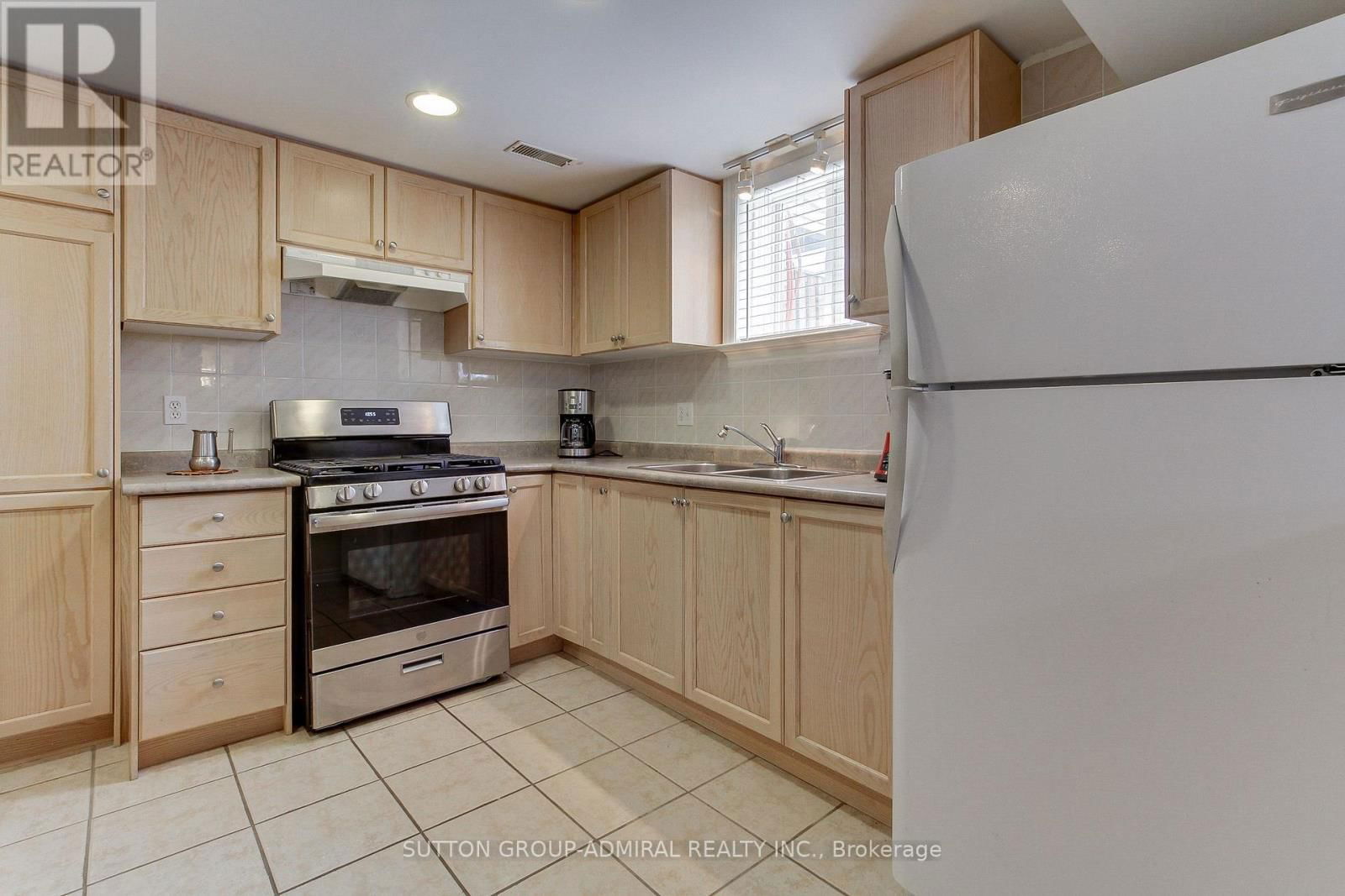 90 GUERY CRESCENT Image 24