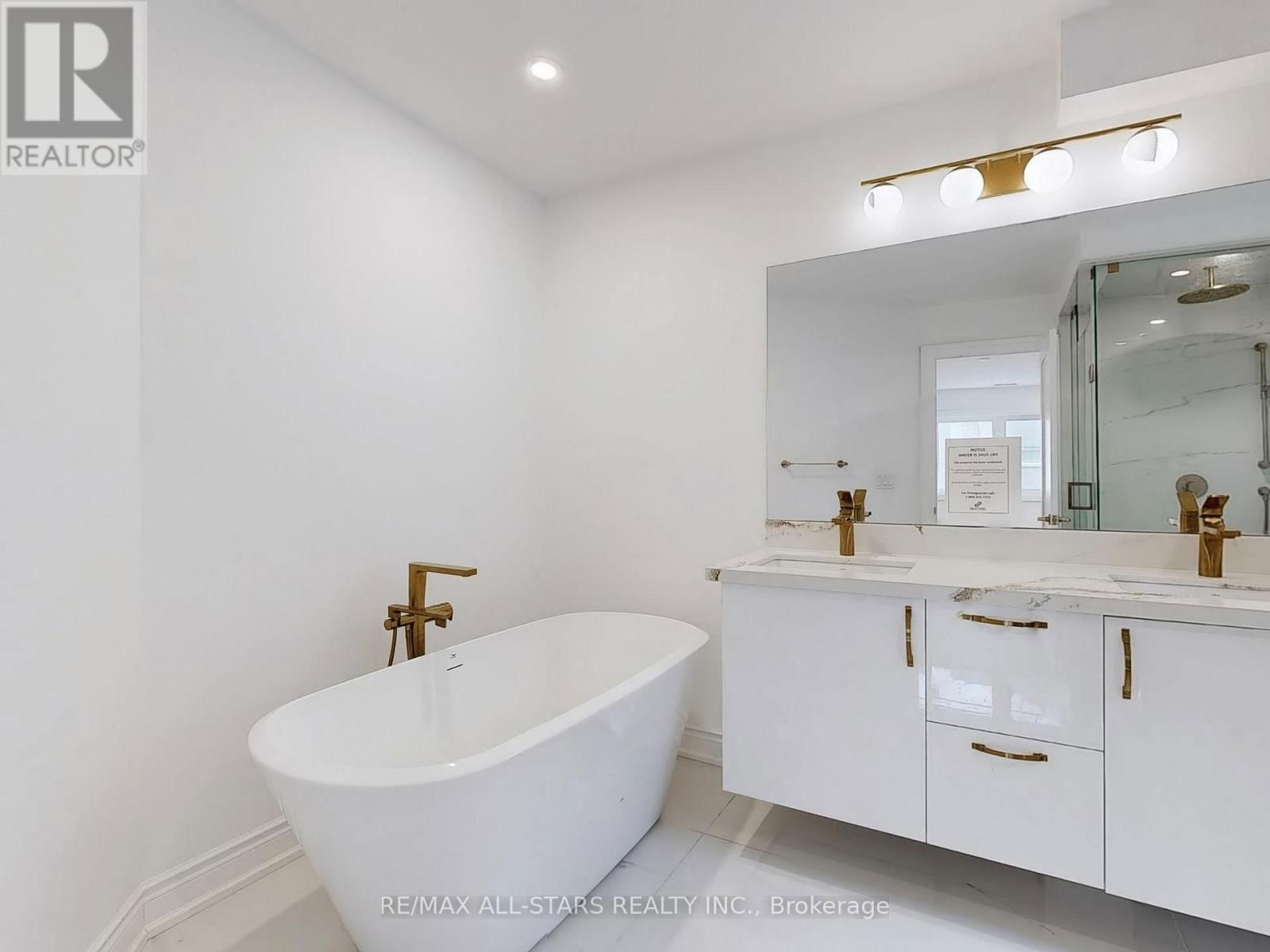 374 GILPIN DRIVE Image 23