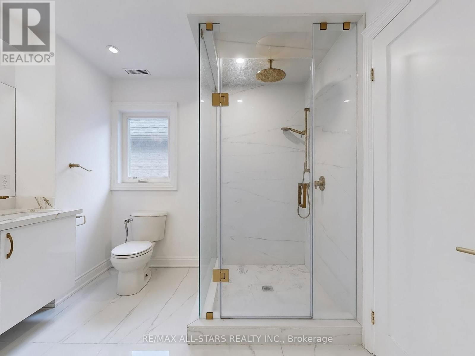 374 GILPIN DRIVE Image 25