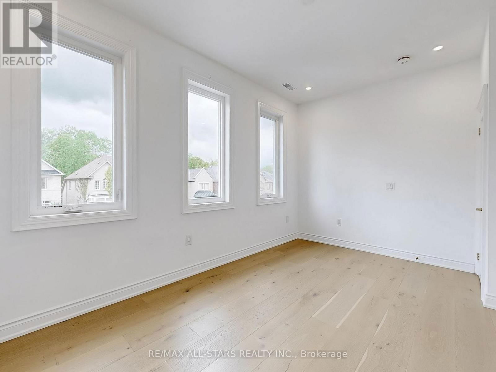 374 GILPIN DRIVE Image 28