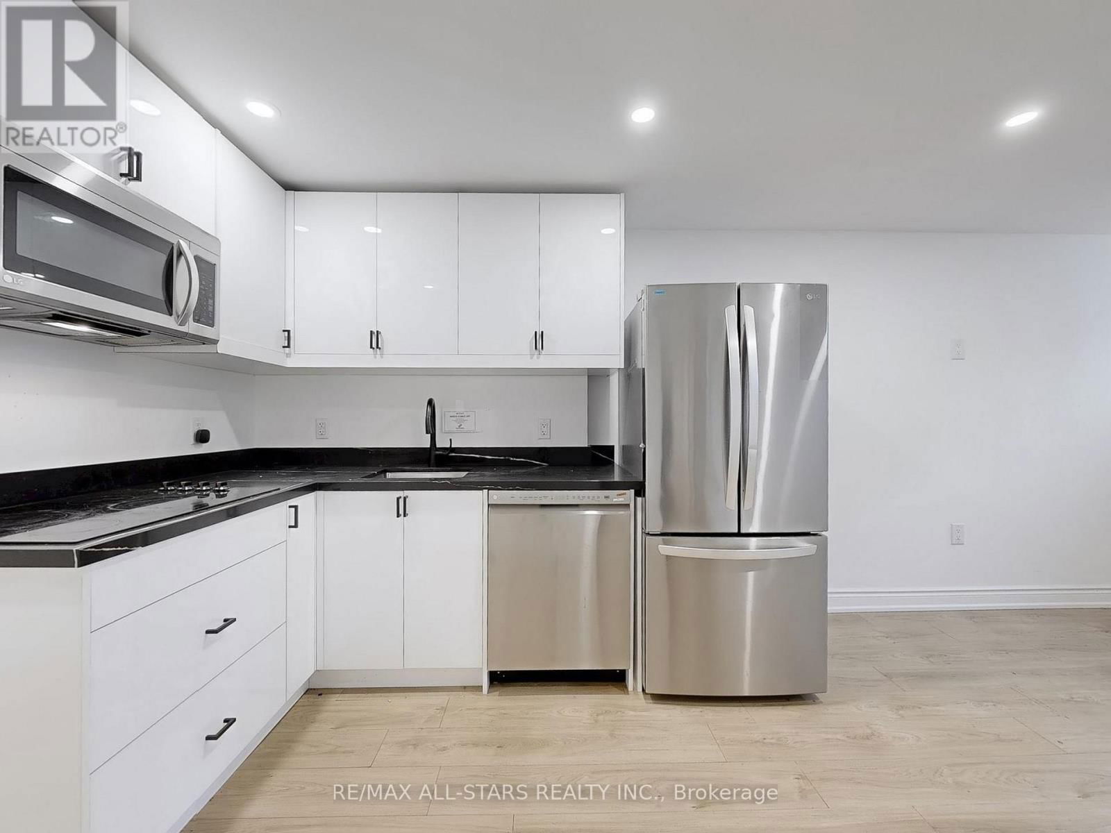 374 GILPIN DRIVE Image 39
