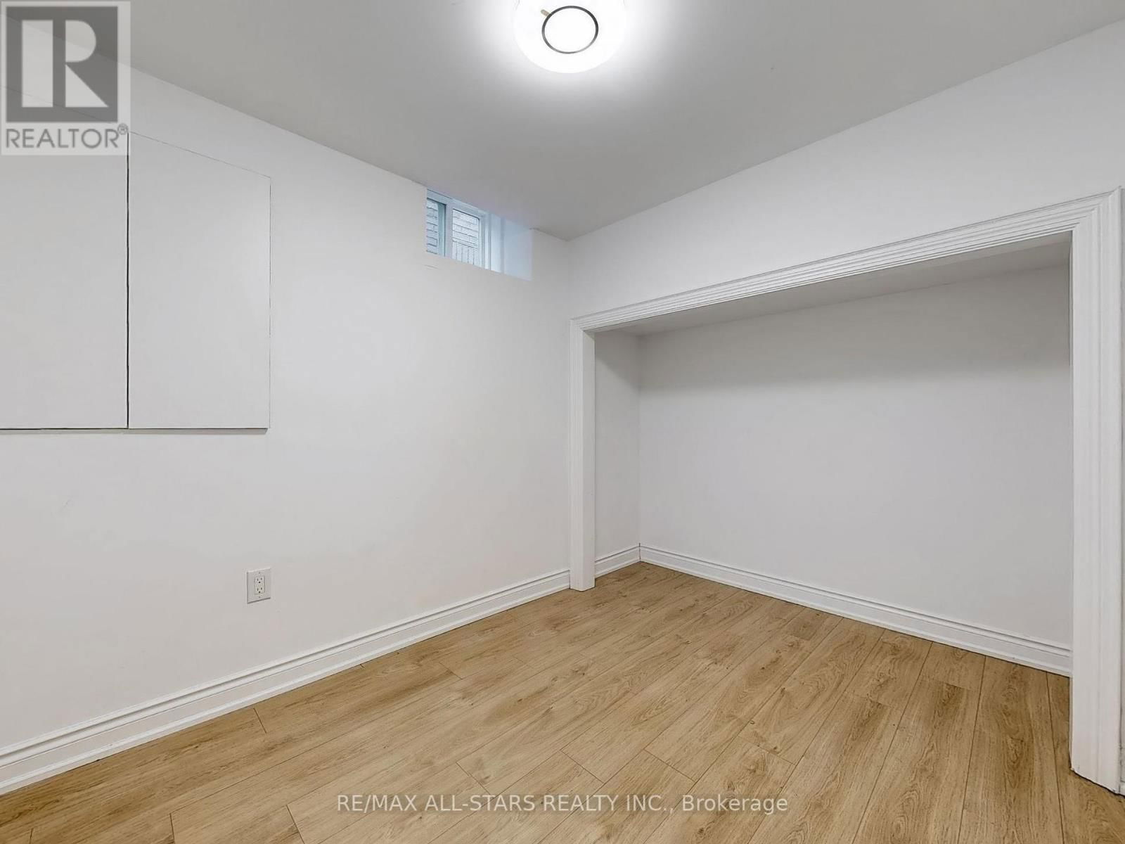 374 GILPIN DRIVE Image 45