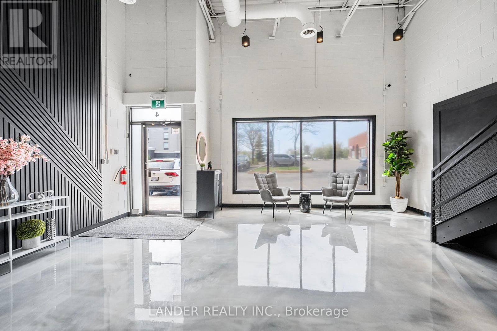 4 - 110 PONY DRIVE Image 1
