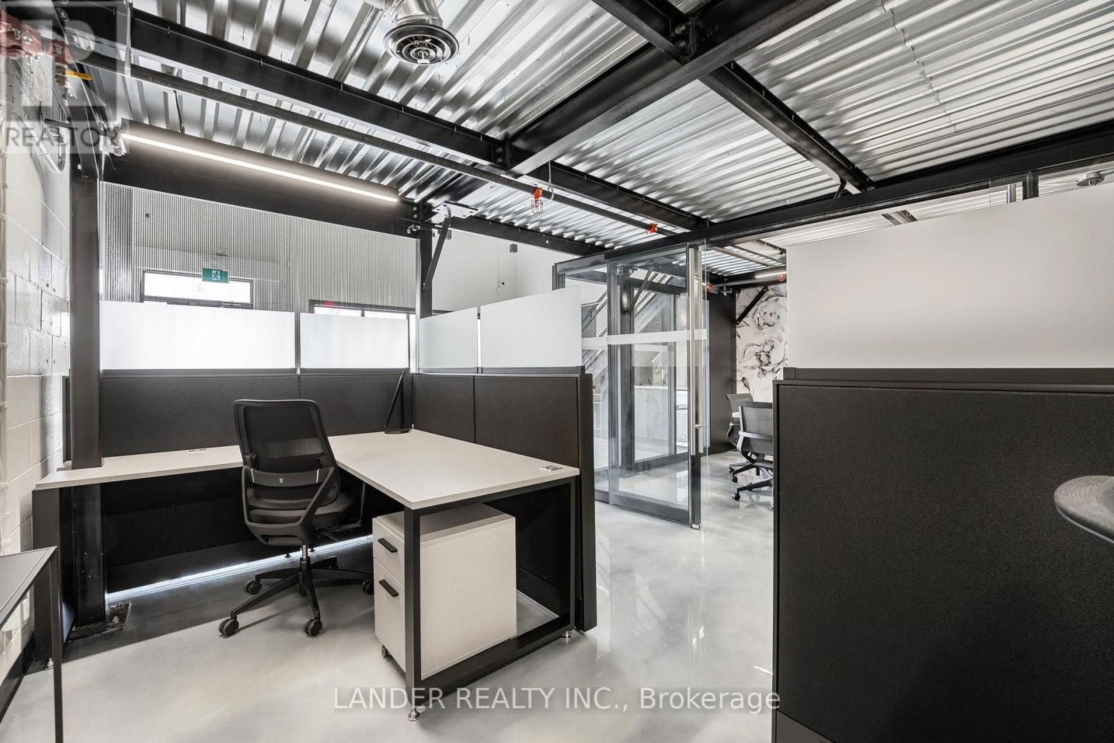 4 - 110 PONY DRIVE Image 12