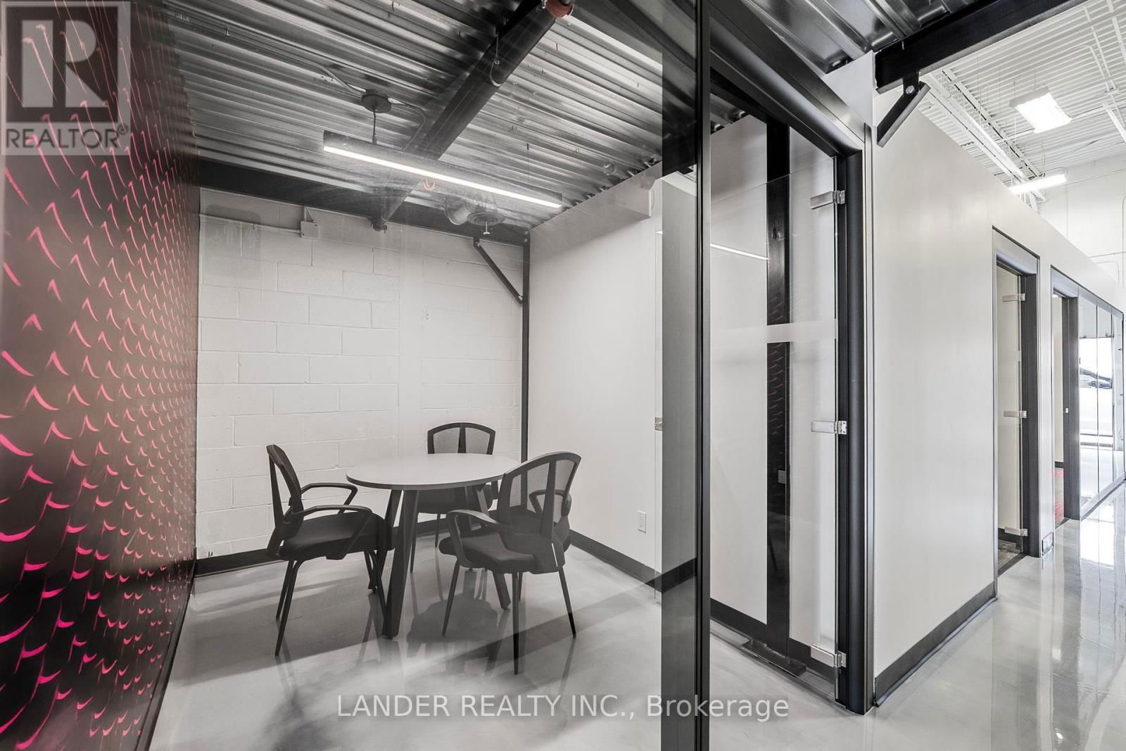 4 - 110 PONY DRIVE Image 14