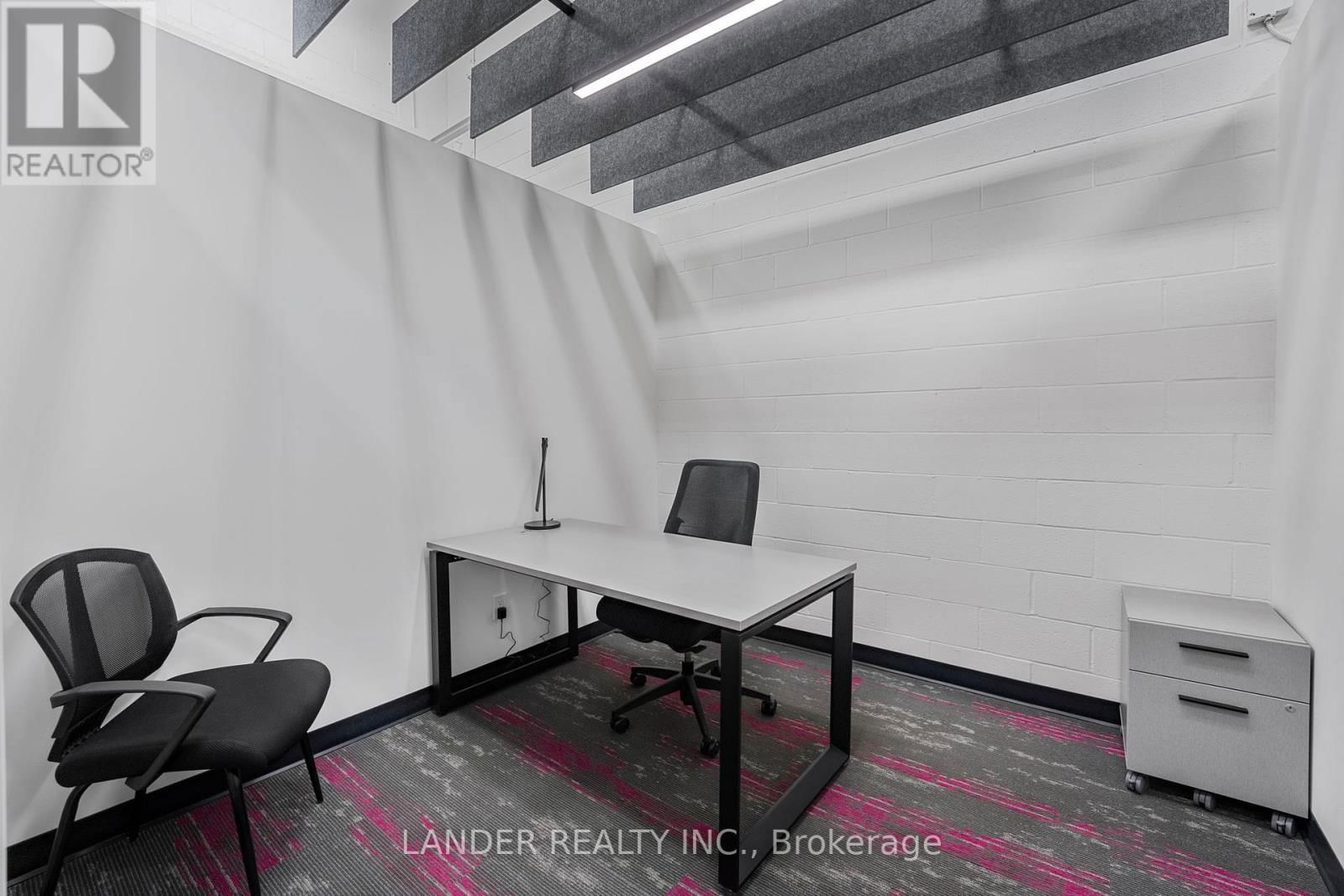 4 - 110 PONY DRIVE Image 22