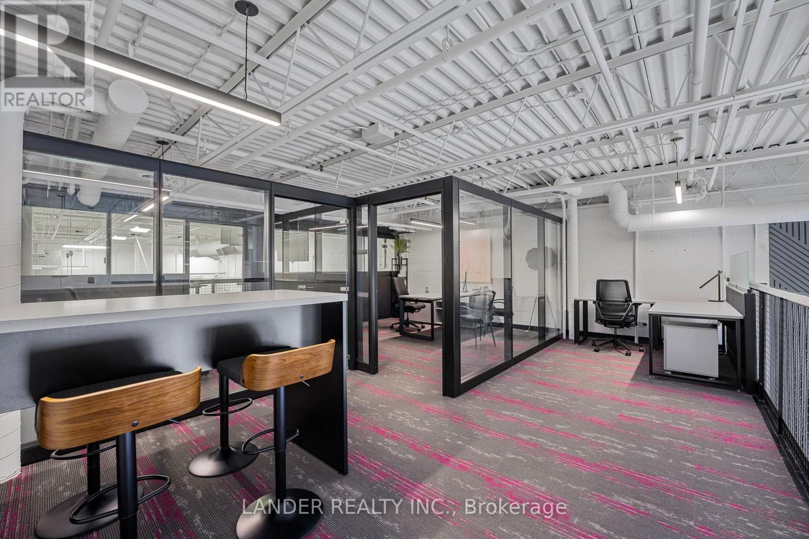 4 - 110 PONY DRIVE Image 31