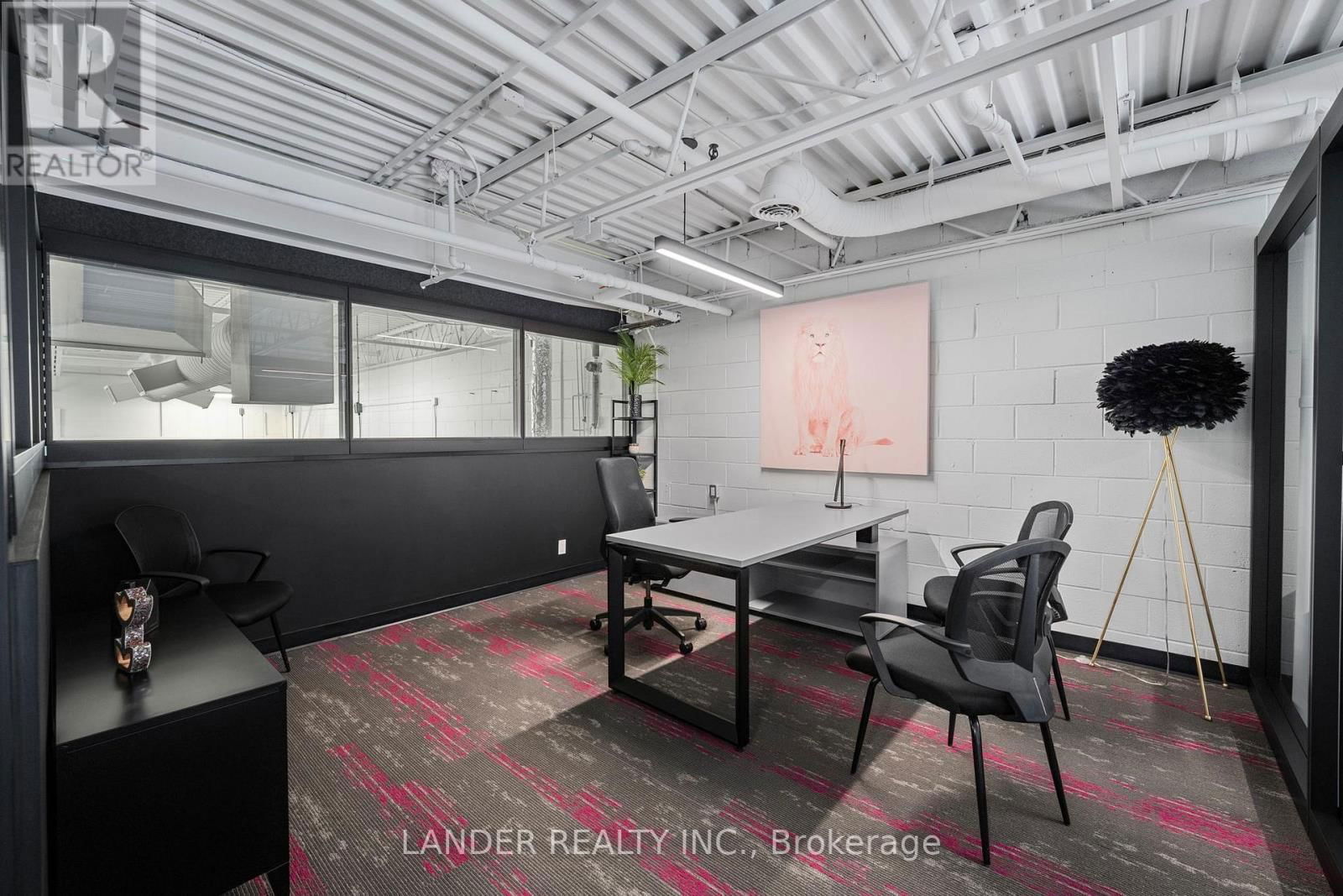 4 - 110 PONY DRIVE Image 34