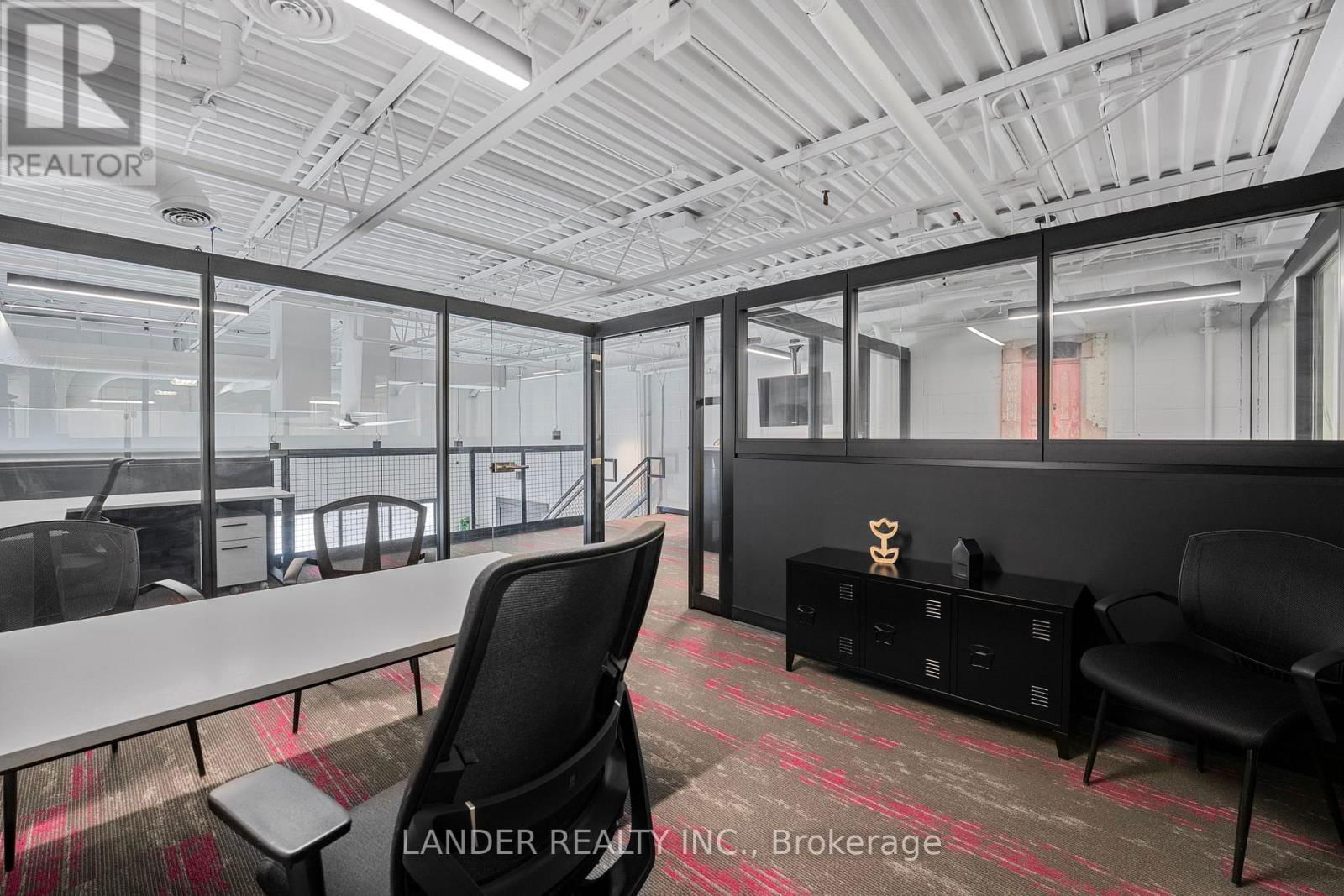4 - 110 PONY DRIVE Image 36