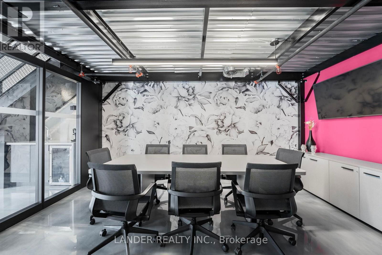 4 - 110 PONY DRIVE Image 7