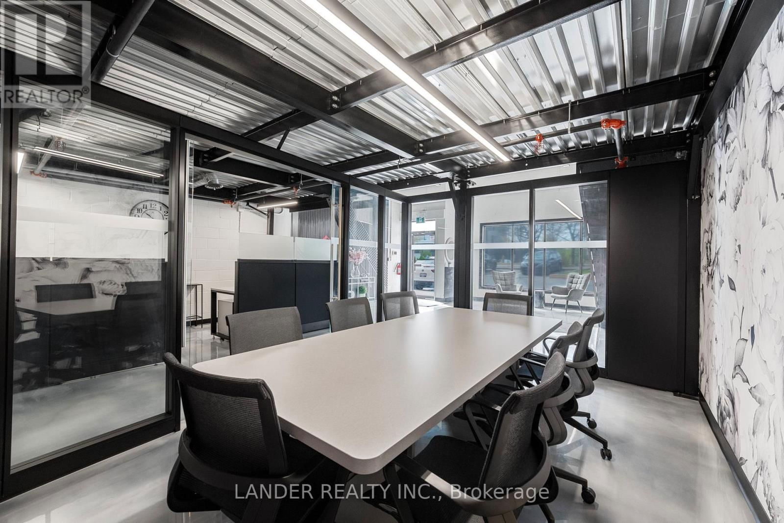 4 - 110 PONY DRIVE Image 9