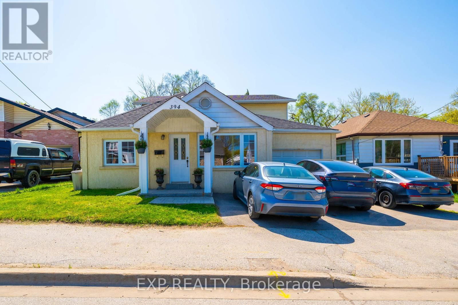 394 THE QUEENSWAY STREET SOUTH Image 2