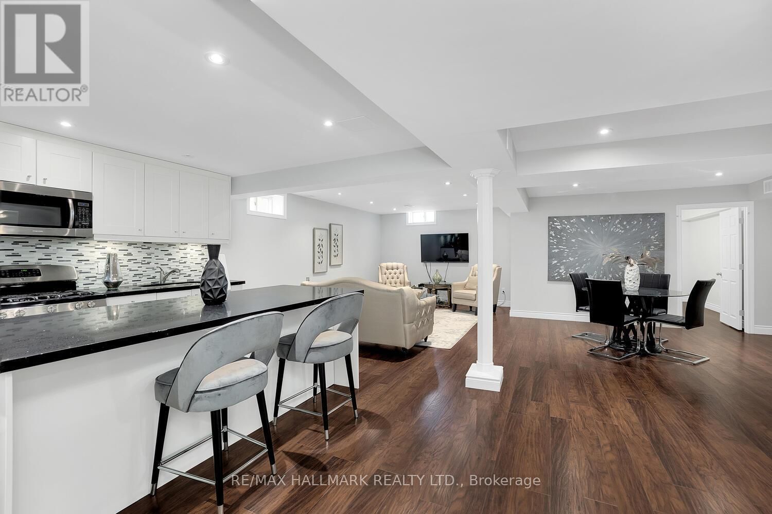 58 SHADOW FALLS DRIVE Image 21