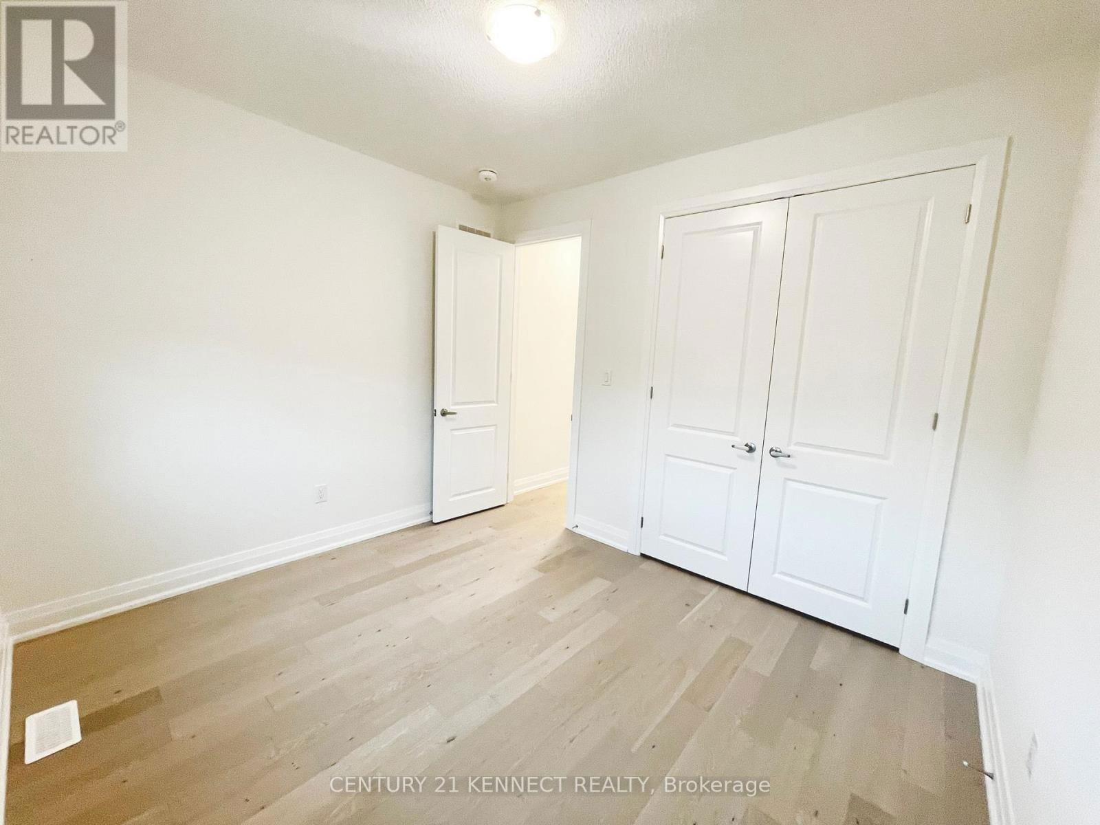 16 CECIL SINCLAIR DRIVE Image 22