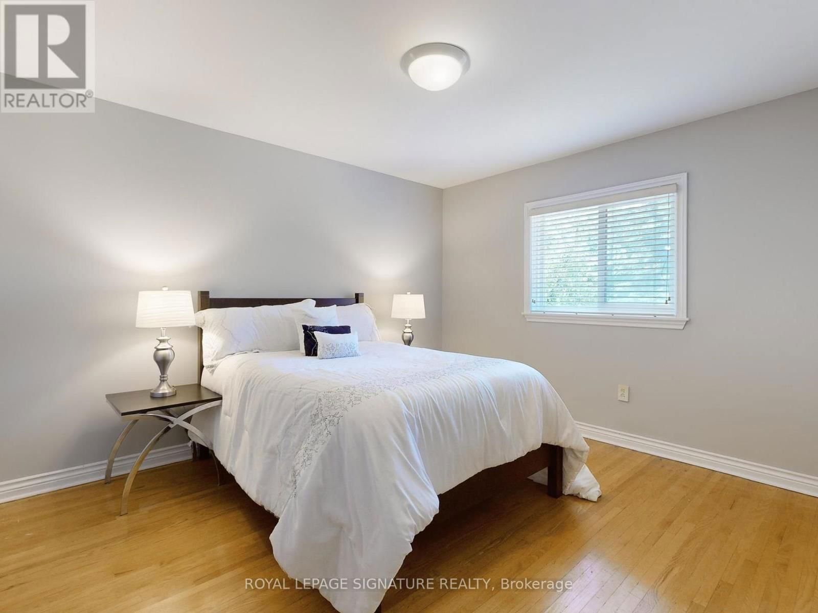 81 GARDEN AVENUE Image 20