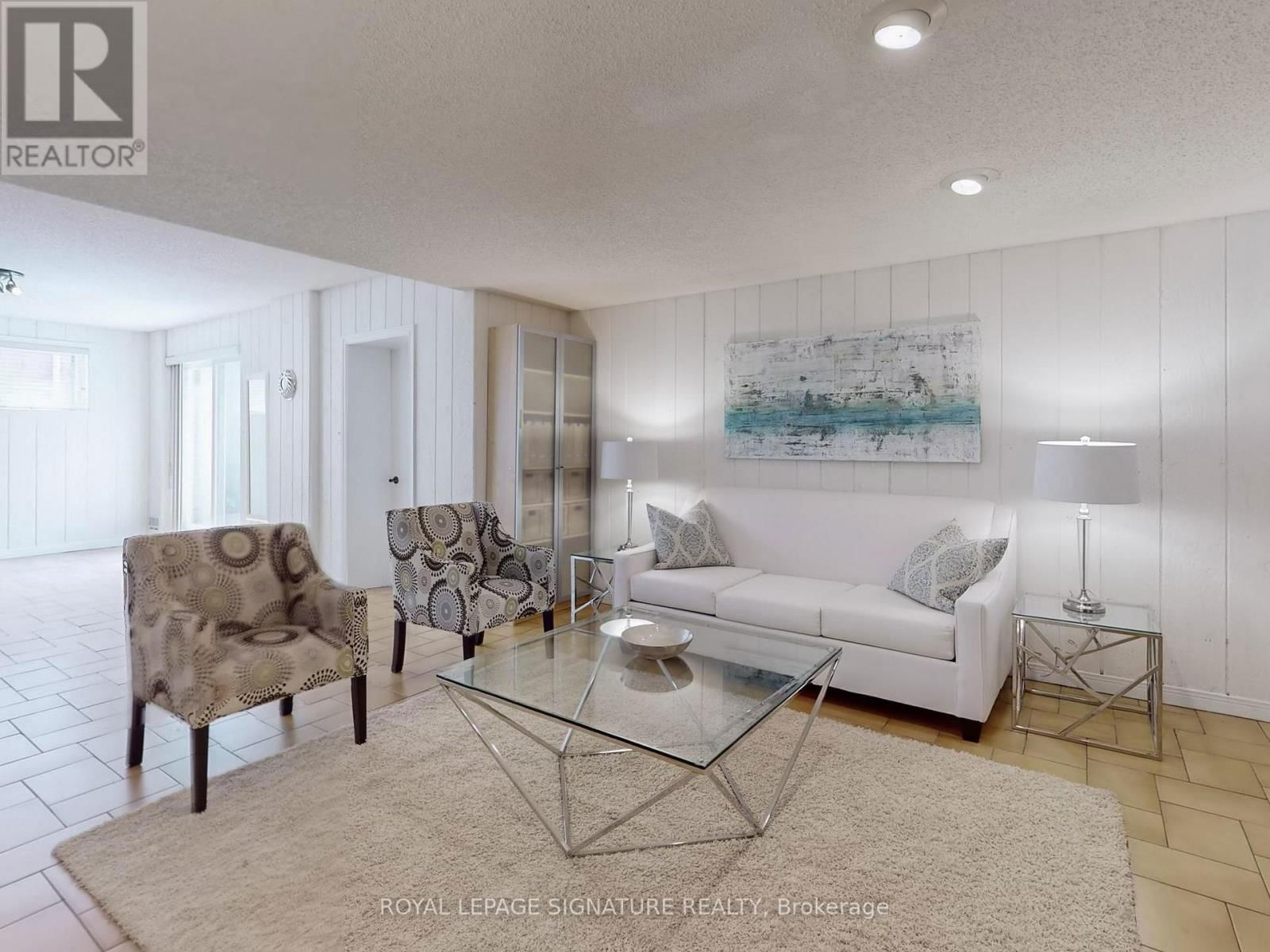 81 GARDEN AVENUE Image 26