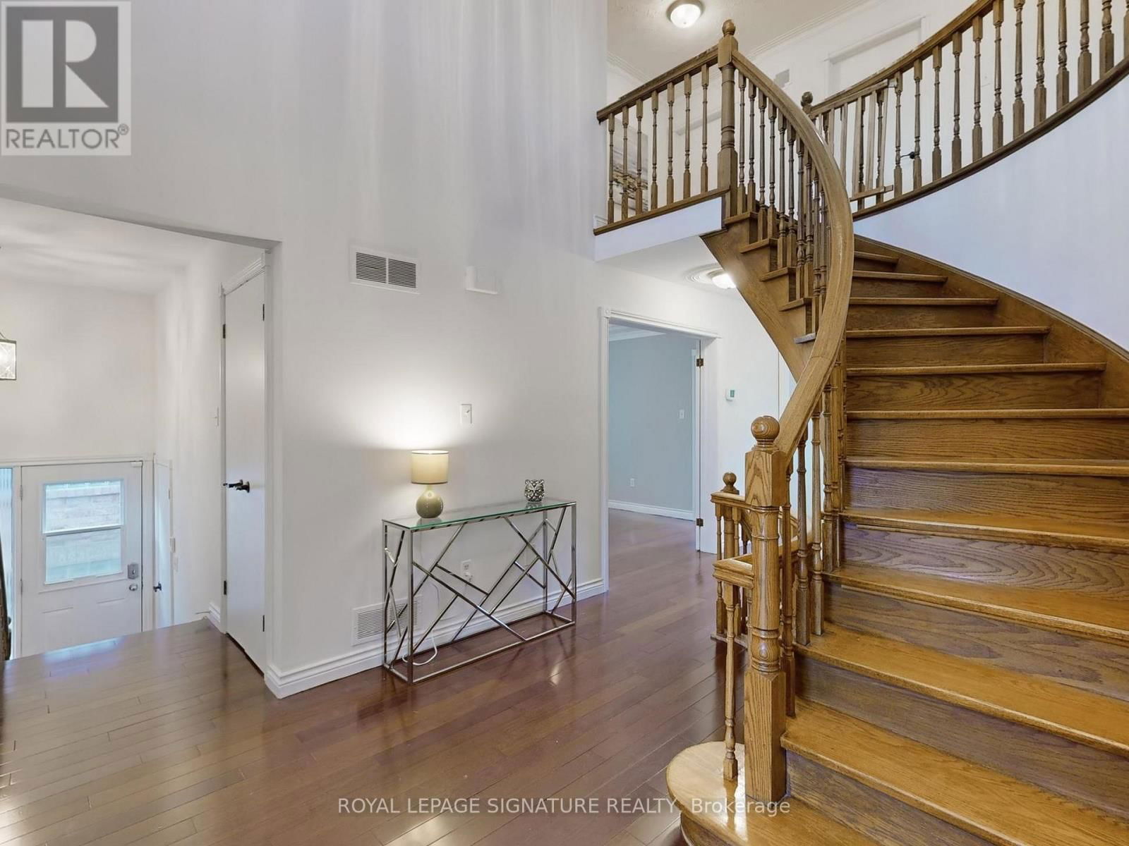 81 GARDEN AVENUE Image 3