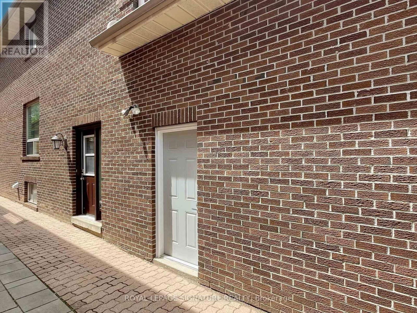 81 GARDEN AVENUE Image 35