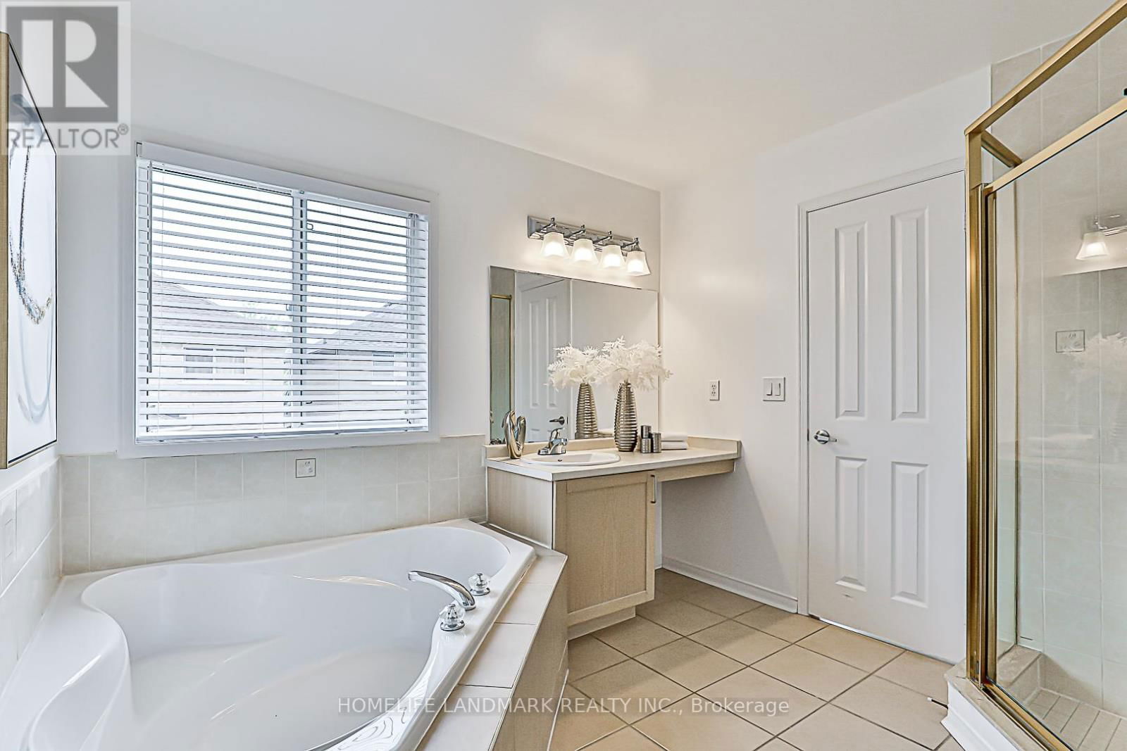 112 ORCHARD HILL BOULEVARD Image 25