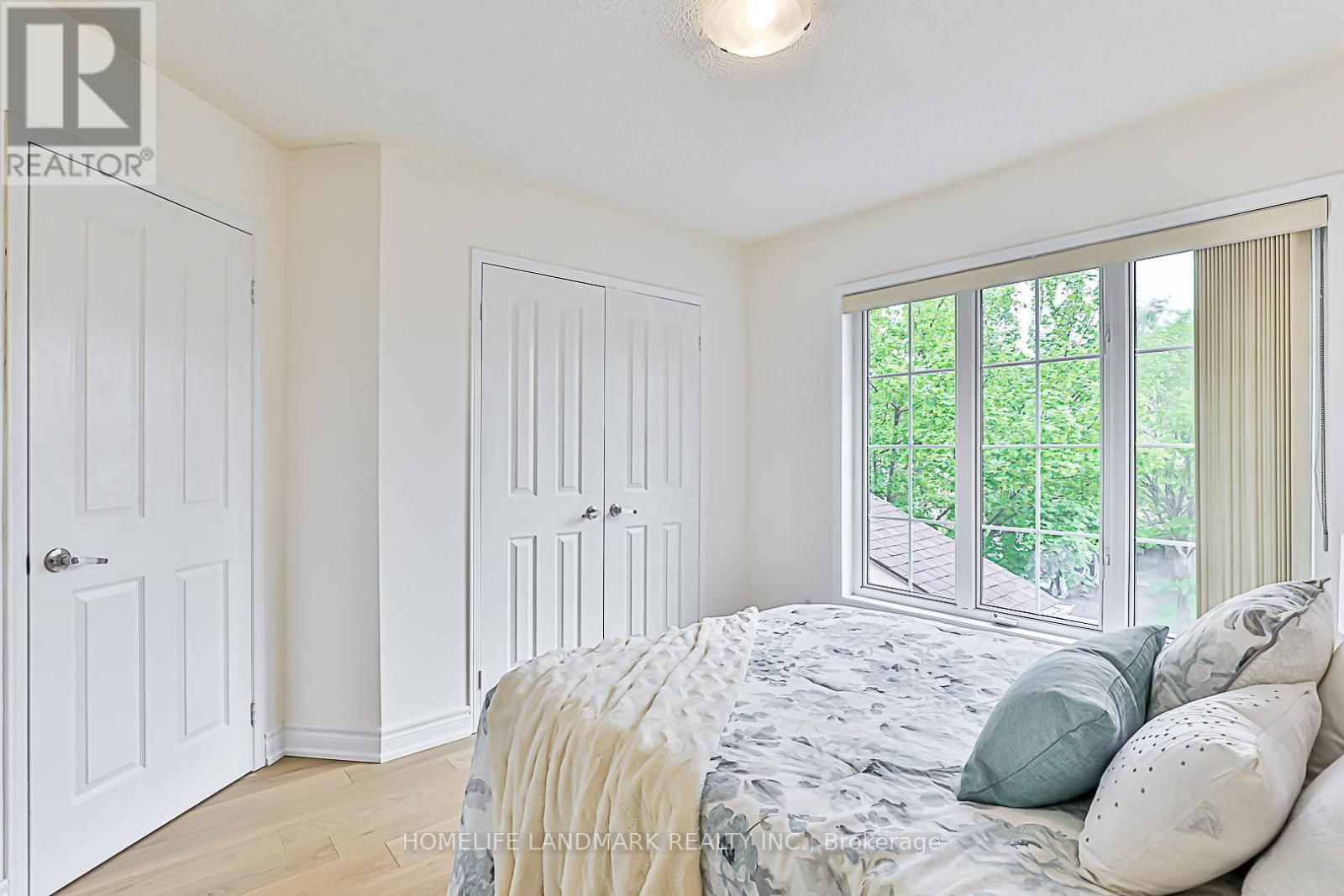 112 ORCHARD HILL BOULEVARD Image 31