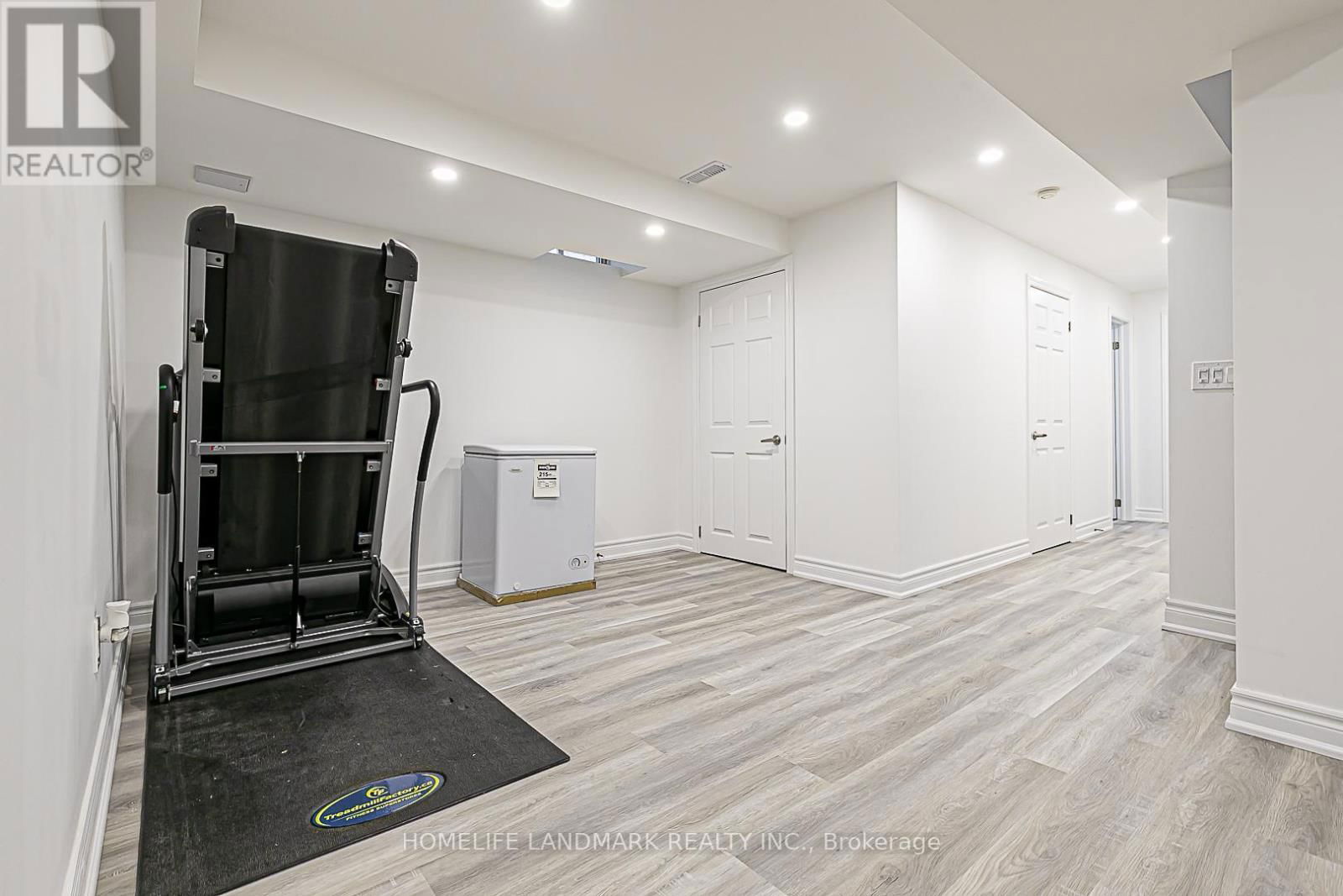 112 ORCHARD HILL BOULEVARD Image 39
