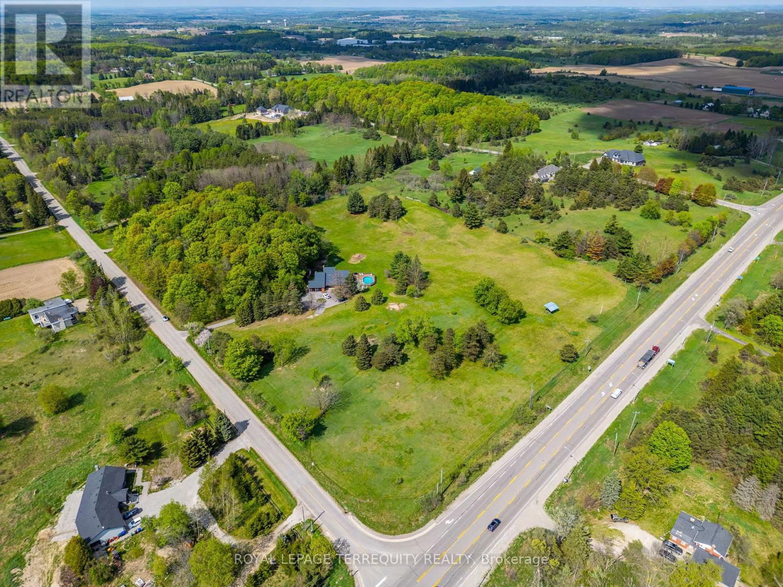 8 - 1041 CONCESSION ROAD Image 4