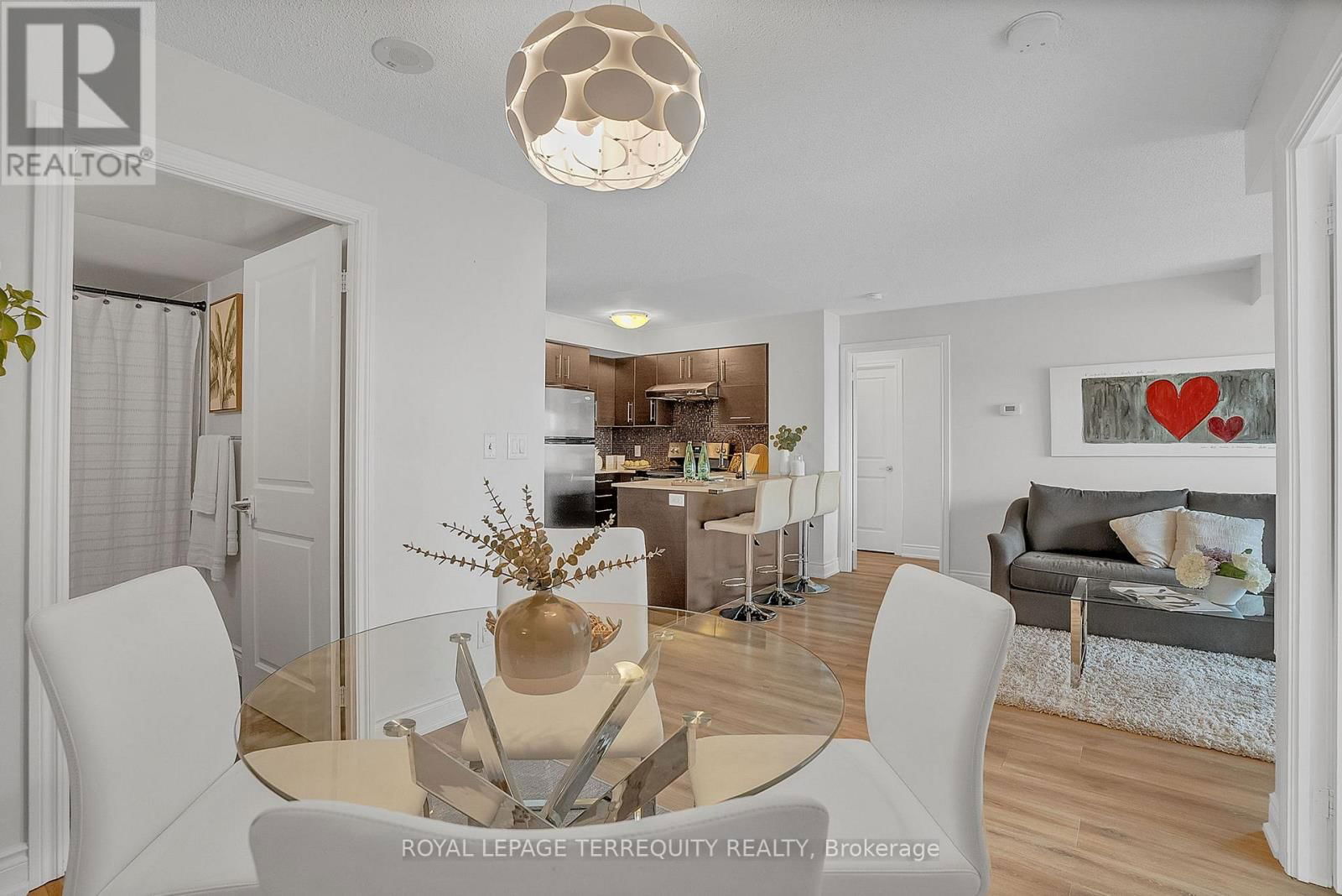 210 - 273 SOUTH PARK ROAD Image 17