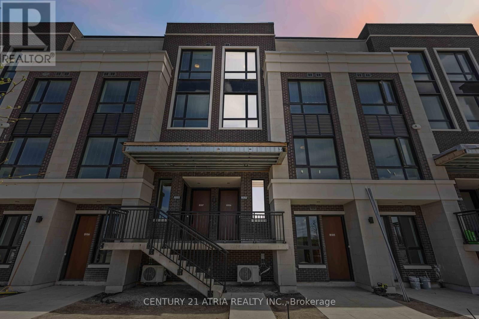 202 - 65 SAIGON DRIVE Image 1