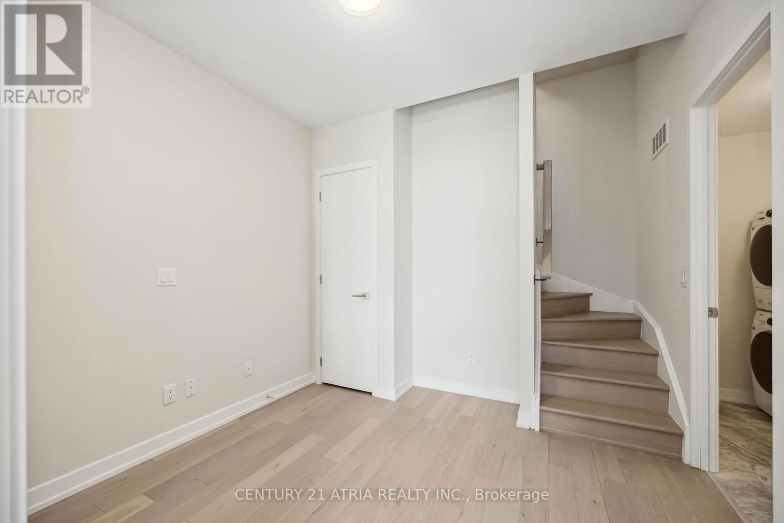 202 - 65 SAIGON DRIVE Image 13