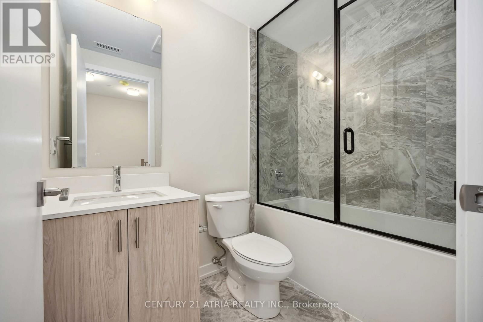 202 - 65 SAIGON DRIVE Image 14